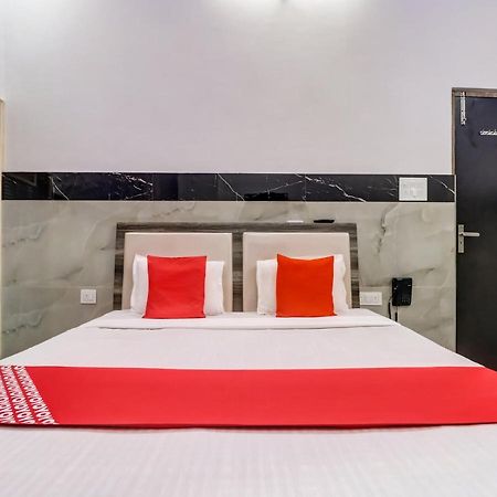 Oyo Flagship 83121 Hotel Rose Vip 사하란푸르 외부 사진