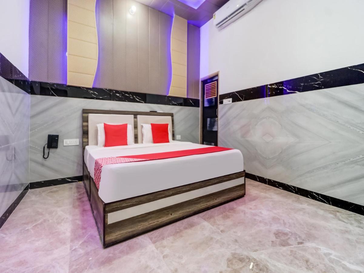 Oyo Flagship 83121 Hotel Rose Vip 사하란푸르 외부 사진