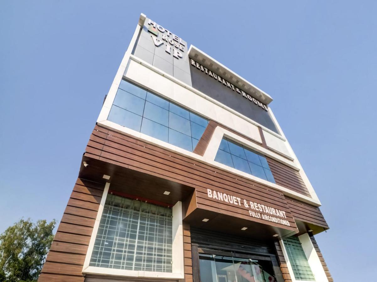 Oyo Flagship 83121 Hotel Rose Vip 사하란푸르 외부 사진